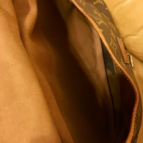 Louis Vuitton Saumur 30 - Picture 7 of 8